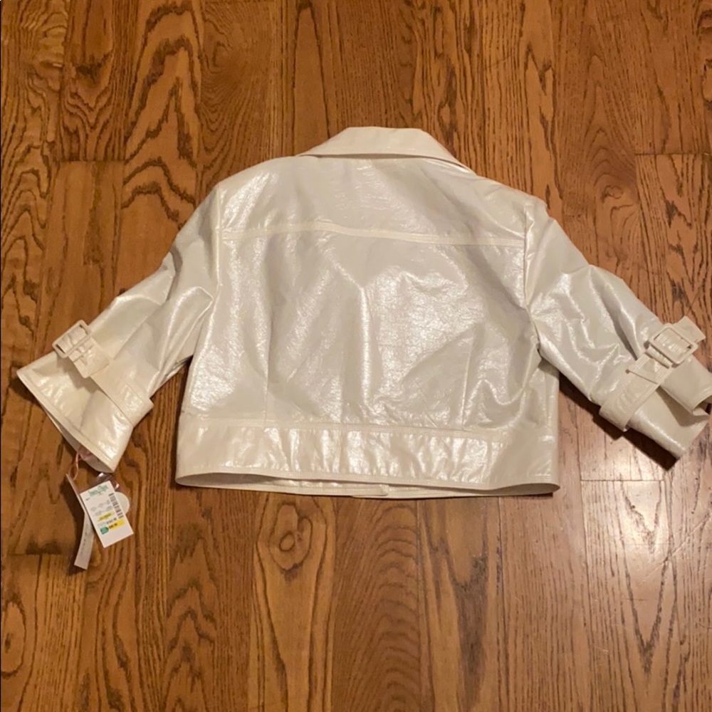 White Jacket - Picture 5 of 7